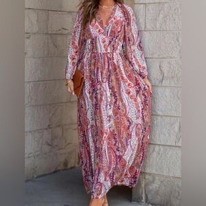 Masala- NWT Women’s Long Sleeve Paisley Dress size Large